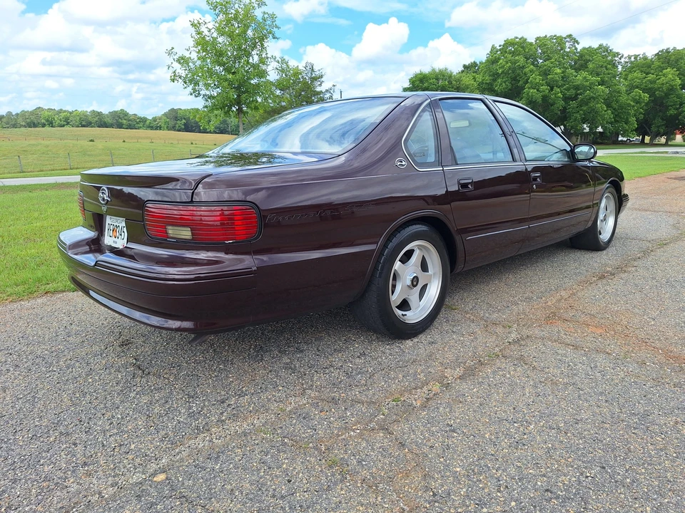 1995 Chevrolet Impala 7th Gen - Image 19 of 31