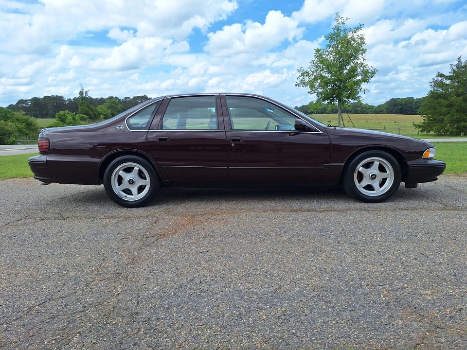 1995 Chevrolet Impala 7th Gen - Image 16 of 31