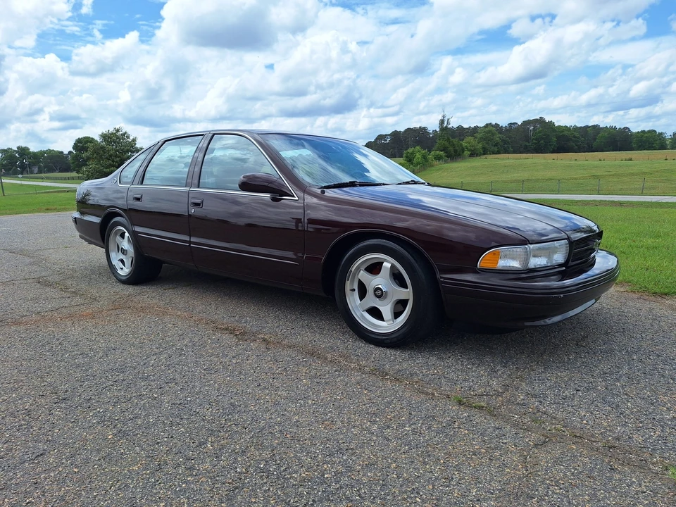 1995 Chevrolet Impala 7th Gen - Image 13 of 31