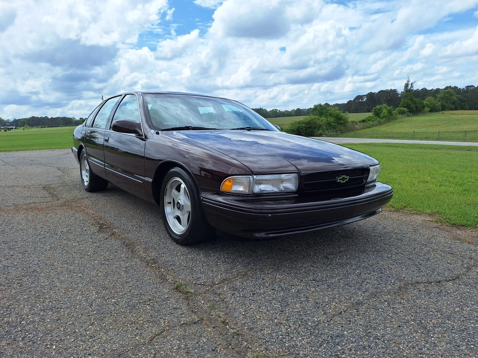 1995 Chevrolet Impala 7th Gen - Image 11 of 31
