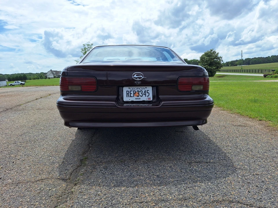 1995 Chevrolet Impala 7th Gen - Image 25 of 31