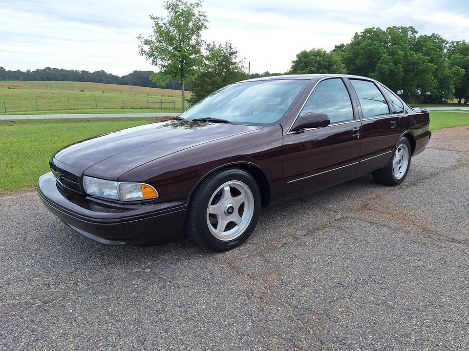 1995 Chevrolet Impala 7th Gen - Image 2 of 31