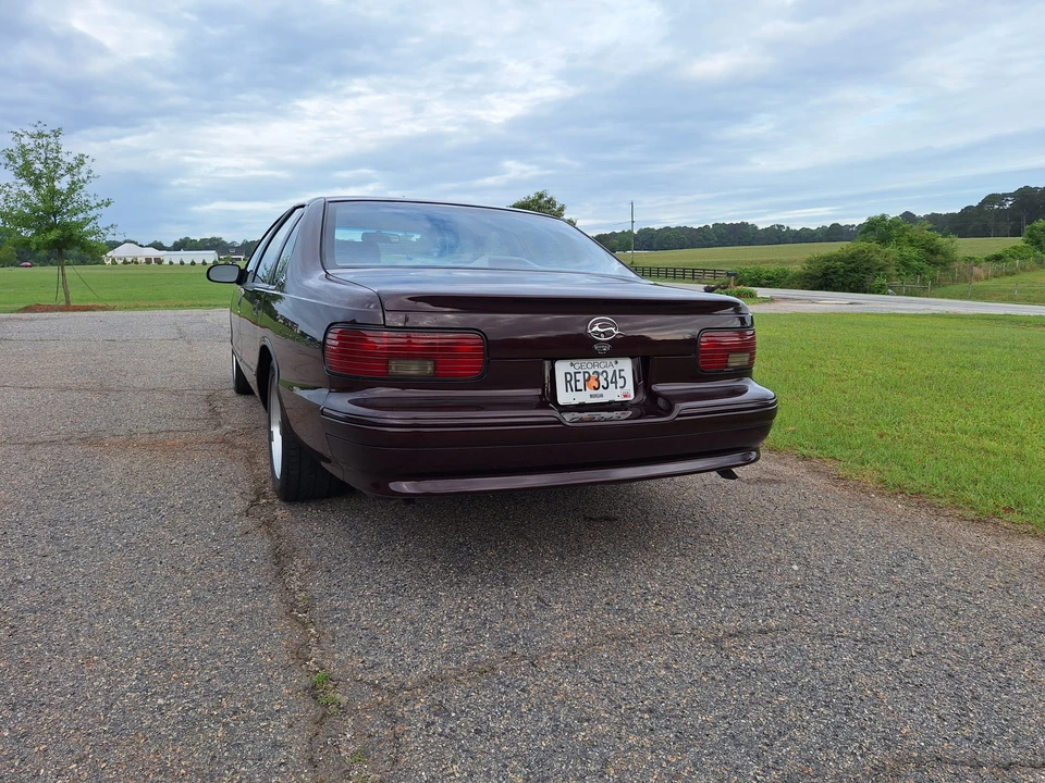 1995 Chevrolet Impala 7th Gen - Image 27 of 31