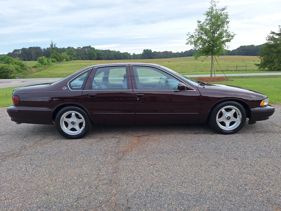 1995 Chevrolet Impala 7th Gen - Image 15 of 31