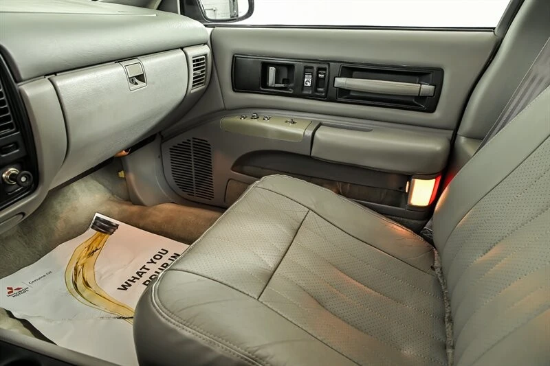 1995 Chevrolet Impala 7th Gen - Image 25 of 25