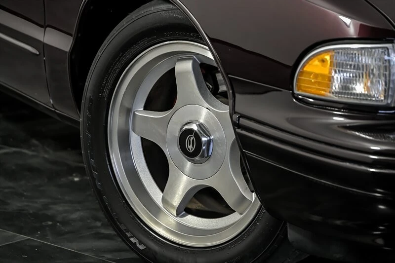 1995 Chevrolet Impala 7th Gen - Image 3 of 25