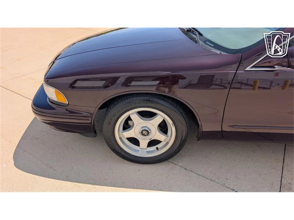 1995 Chevrolet Impala 7th Gen - Image 26 of 31