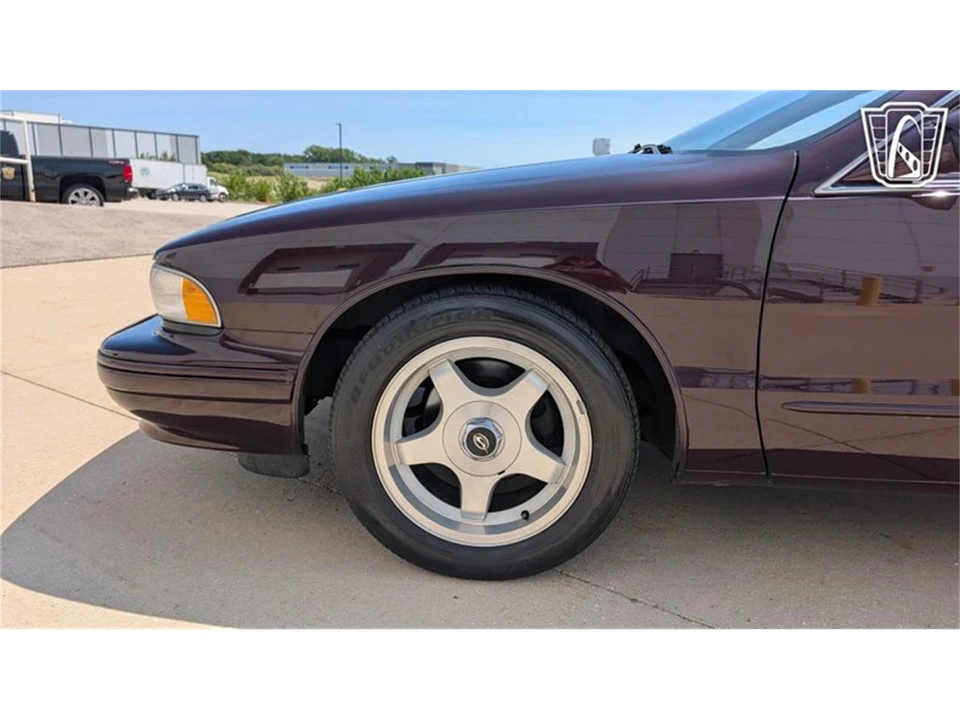 1995 Chevrolet Impala 7th Gen - Image 27 of 31