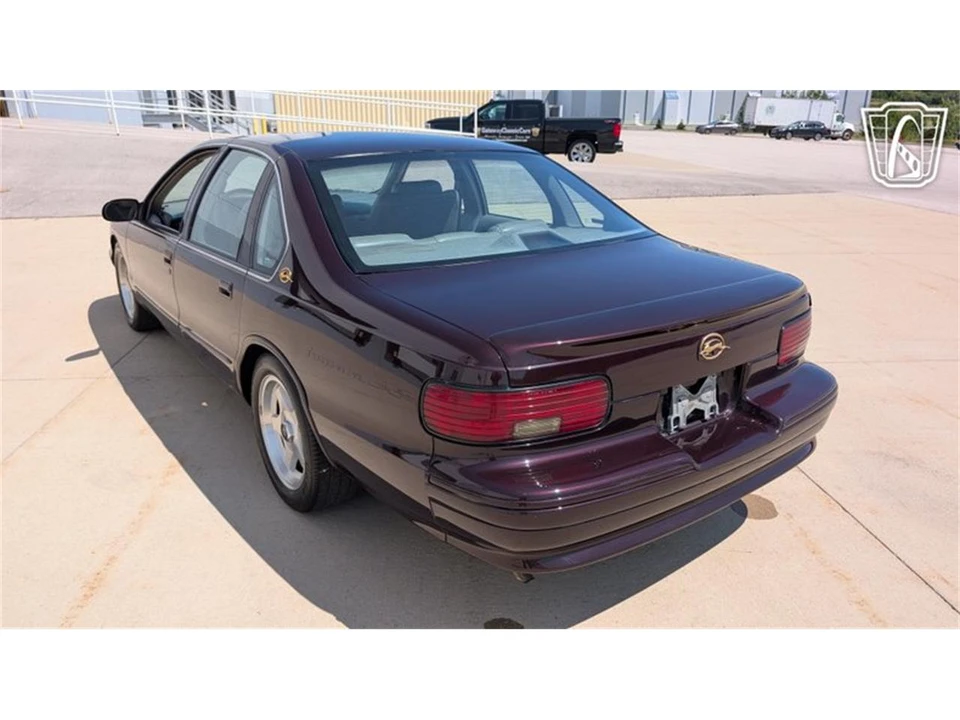 1995 Chevrolet Impala 7th Gen - Image 8 of 31