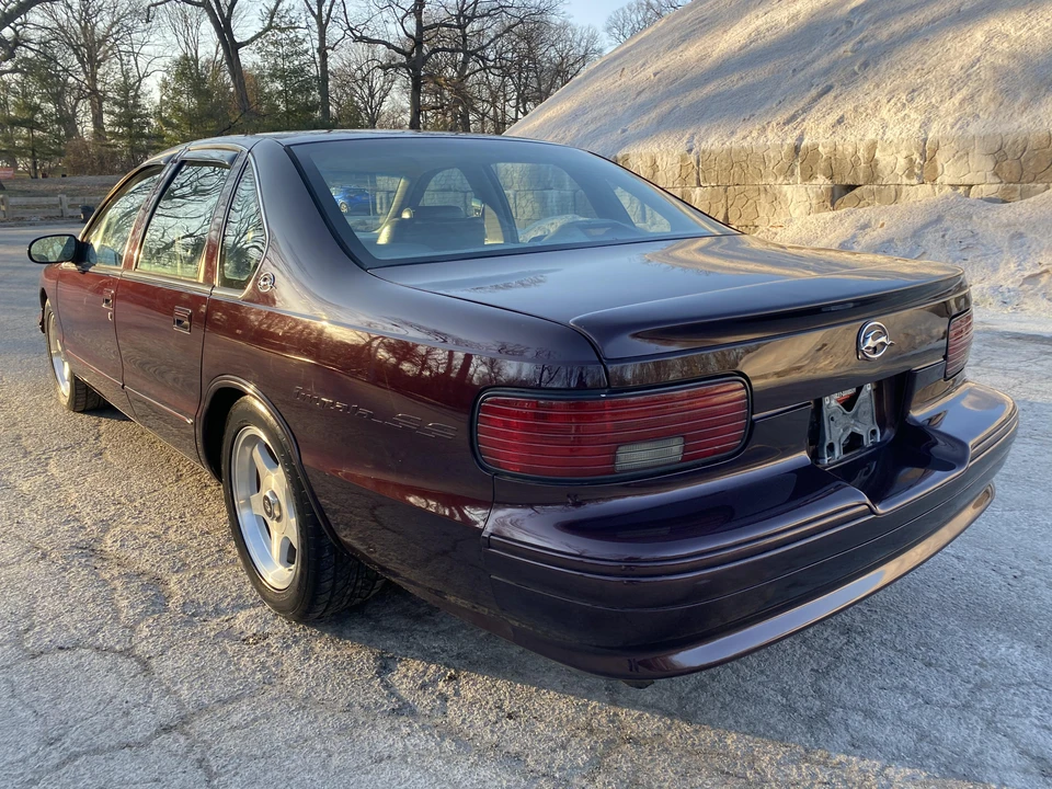 1995 Chevrolet Impala 7th Gen - Image 5 of 31