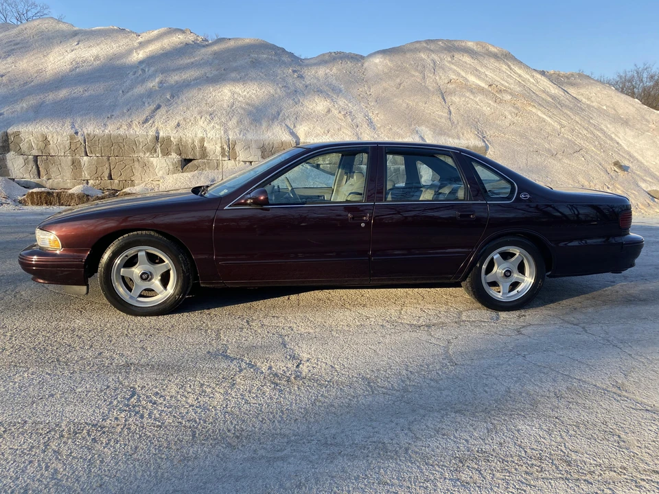 1995 Chevrolet Impala 7th Gen - Image 8 of 31