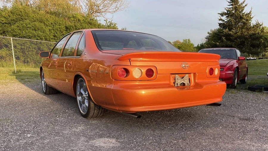 1995 Chevrolet Impala 7th Gen - Image 3 of 30