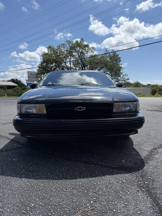 1995 Chevrolet Caprice - Image 2 of 12