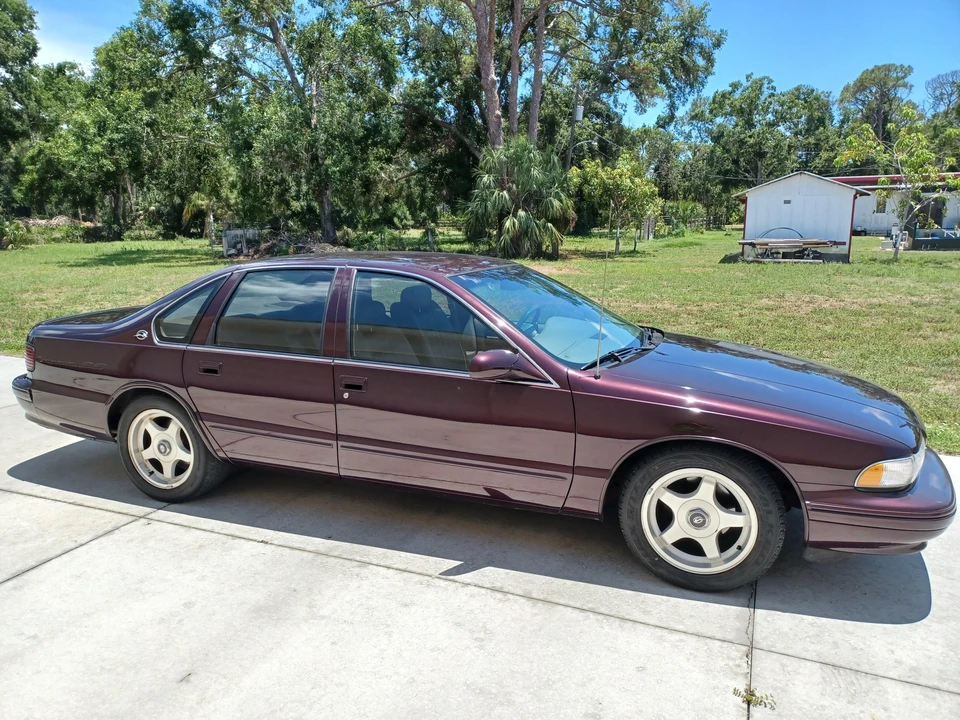 1995 Chevrolet Impala 7th Gen - Image 27 of 31