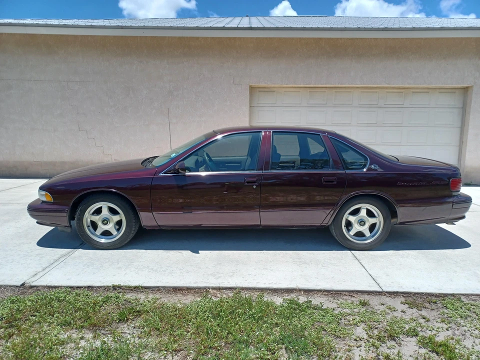 1995 Chevrolet Impala 7th Gen - Image 17 of 31