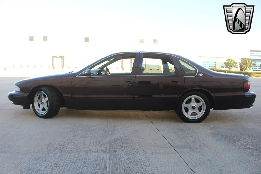 1995 Chevrolet Impala 8th Gen - Image 4 of 12