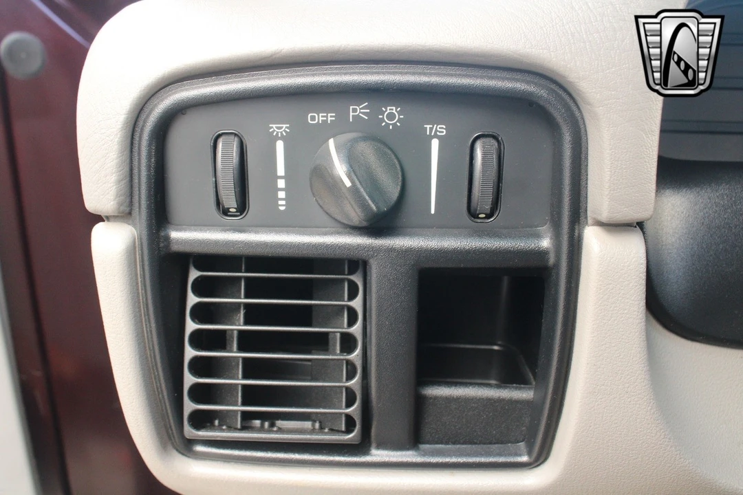 1995 Chevrolet Impala 8th Gen - Image 20 of 21