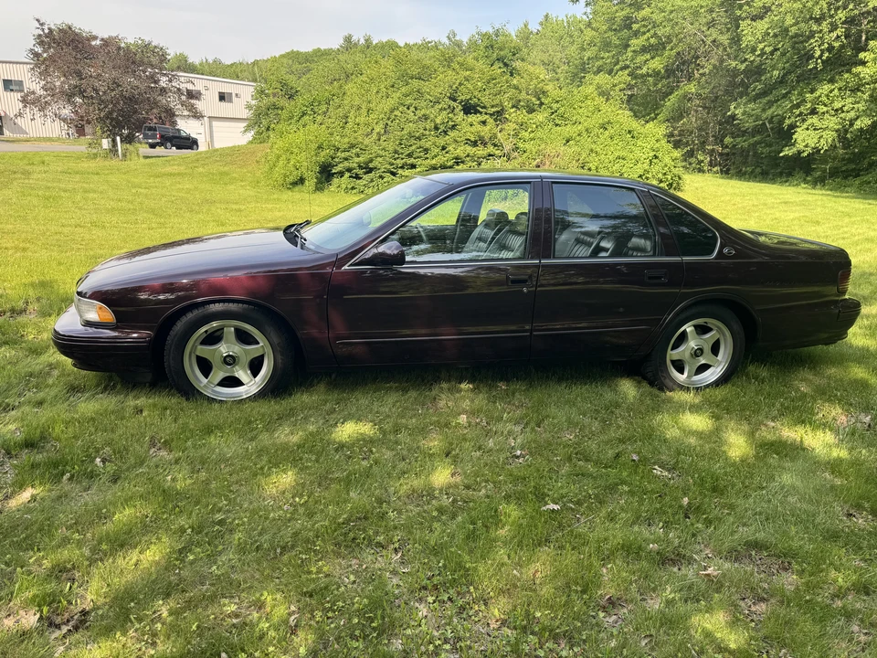1995 Chevrolet Impala 7th Gen - Image 4 of 31
