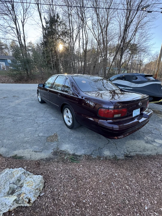 1995 Chevrolet Impala 7th Gen - Image 10 of 31