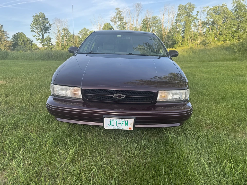 1995 Chevrolet Impala 7th Gen - Image 2 of 31