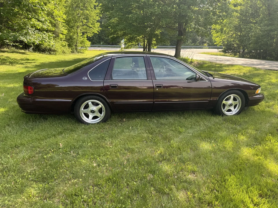 1995 Chevrolet Impala 7th Gen - Image 7 of 31