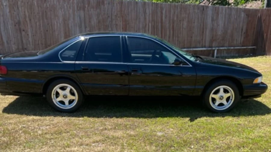 1995 Chevrolet Impala 7th Gen - Image 2 of 21