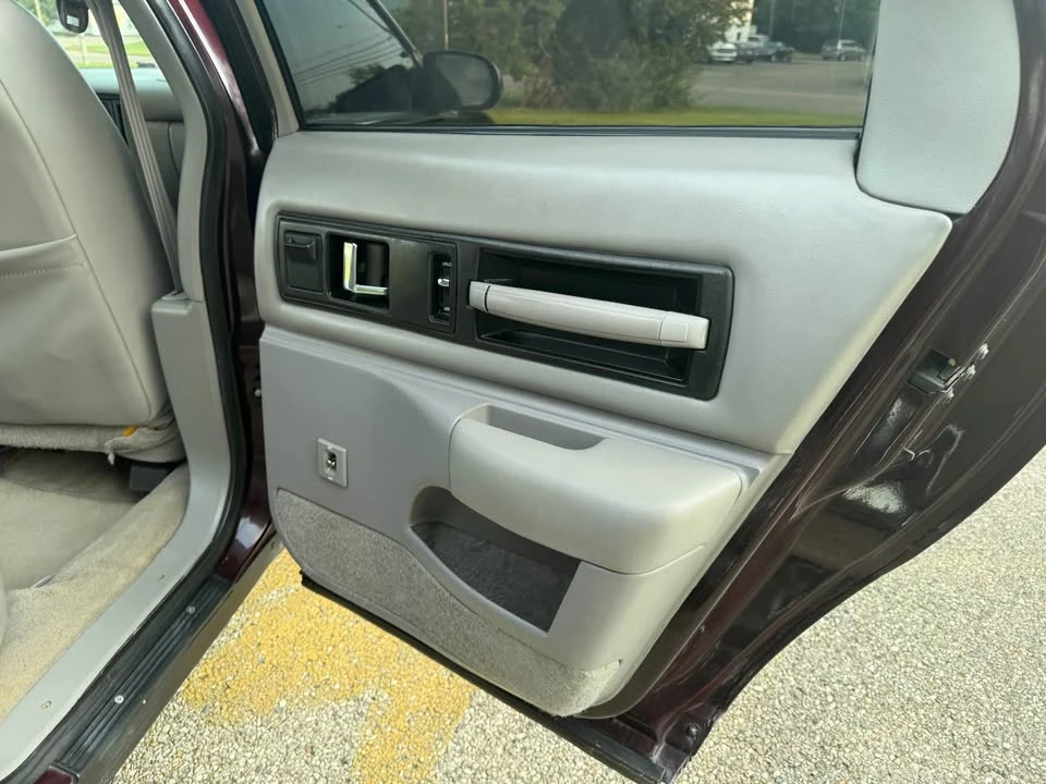 1995 Chevrolet Impala 7th Gen - Image 14 of 19
