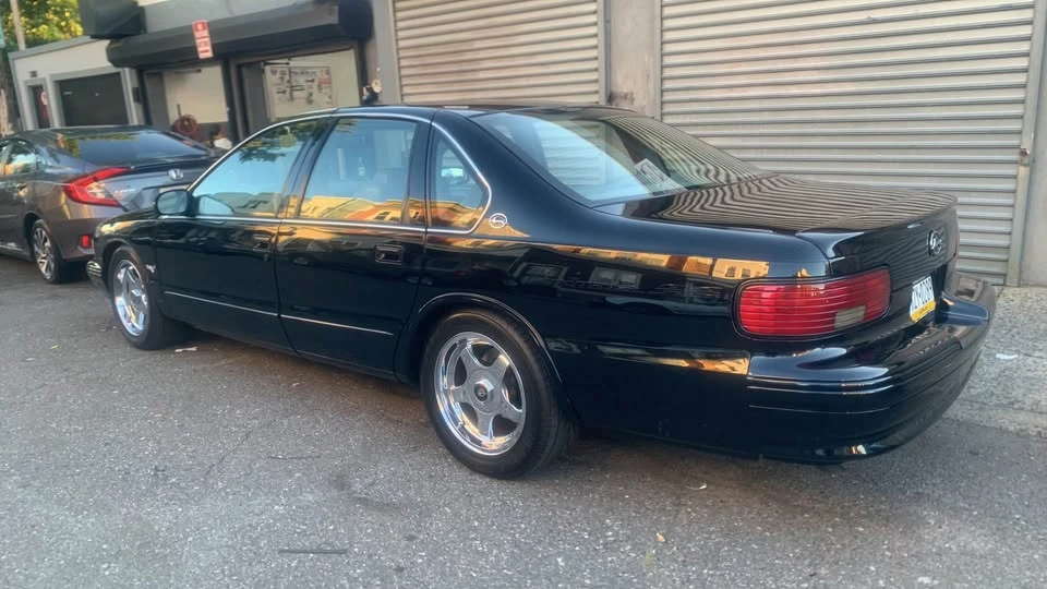 1995 Chevrolet Impala 7th Gen - Image 2 of 10