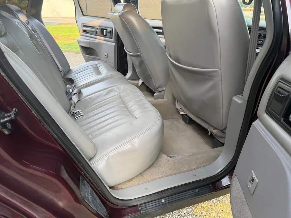 1995 Chevrolet Impala 7th Gen - Image 15 of 19