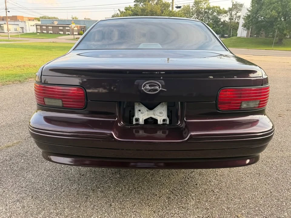 1995 Chevrolet Impala 7th Gen - Image 7 of 19