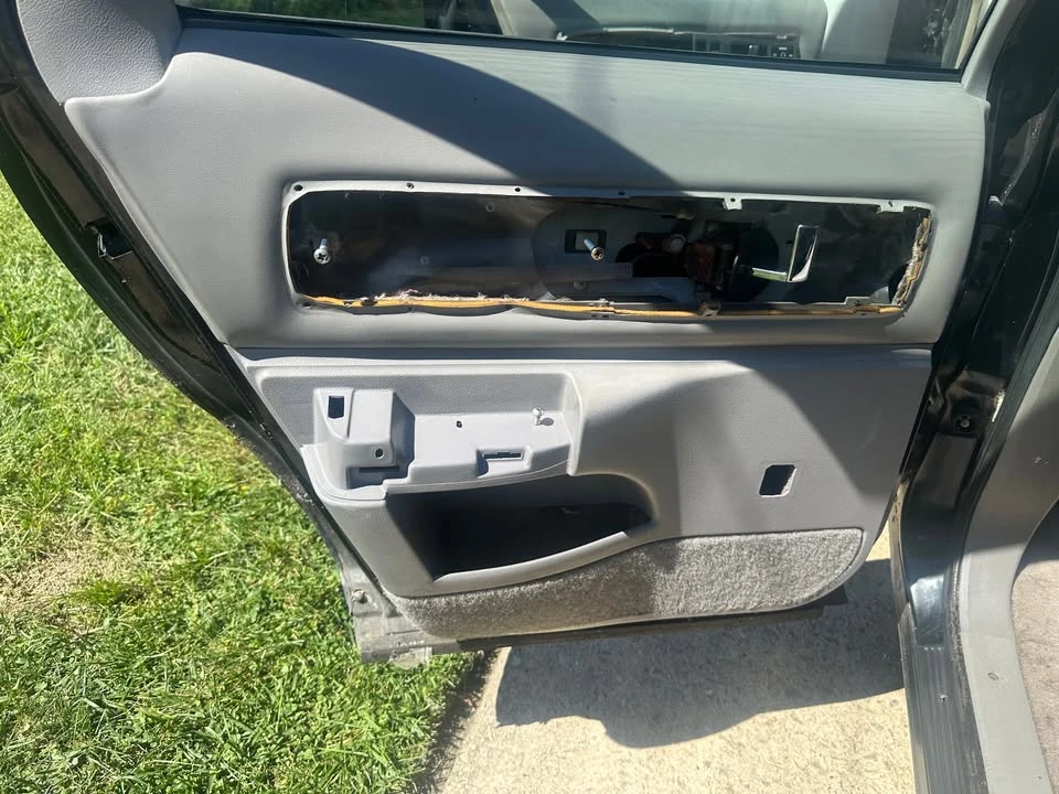 1995 Chevrolet Impala 7th Gen - Image 16 of 17