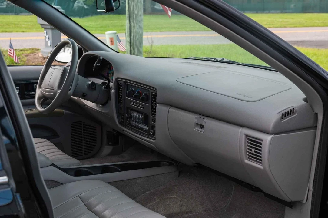 1995 Chevrolet Impala 7th Gen - Image 12 of 31