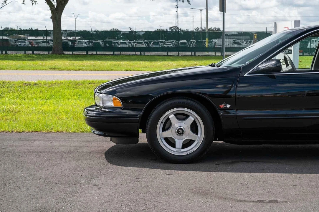 1995 Chevrolet Impala 7th Gen - Image 25 of 31