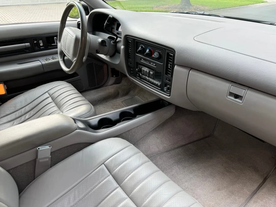 1995 Chevrolet Impala 7th Gen - Image 22 of 31