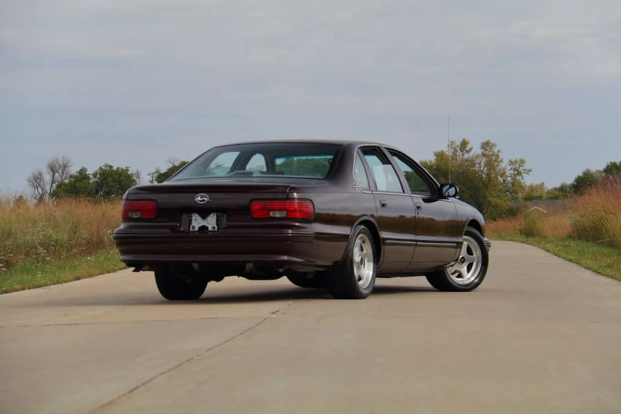 1995 Chevrolet Impala 7th Gen - Image 3 of 28