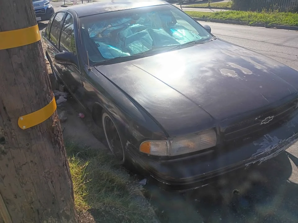 1995 Chevrolet Impala 7th Gen - Image 2 of 7