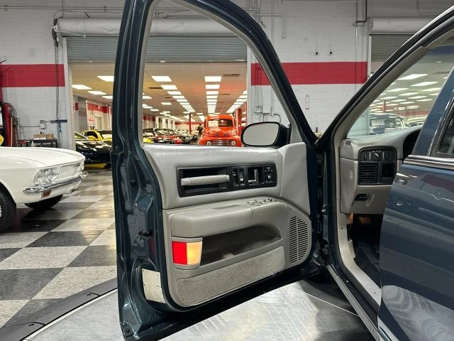 1995 Chevrolet Impala 8th Gen - Image 9 of 12