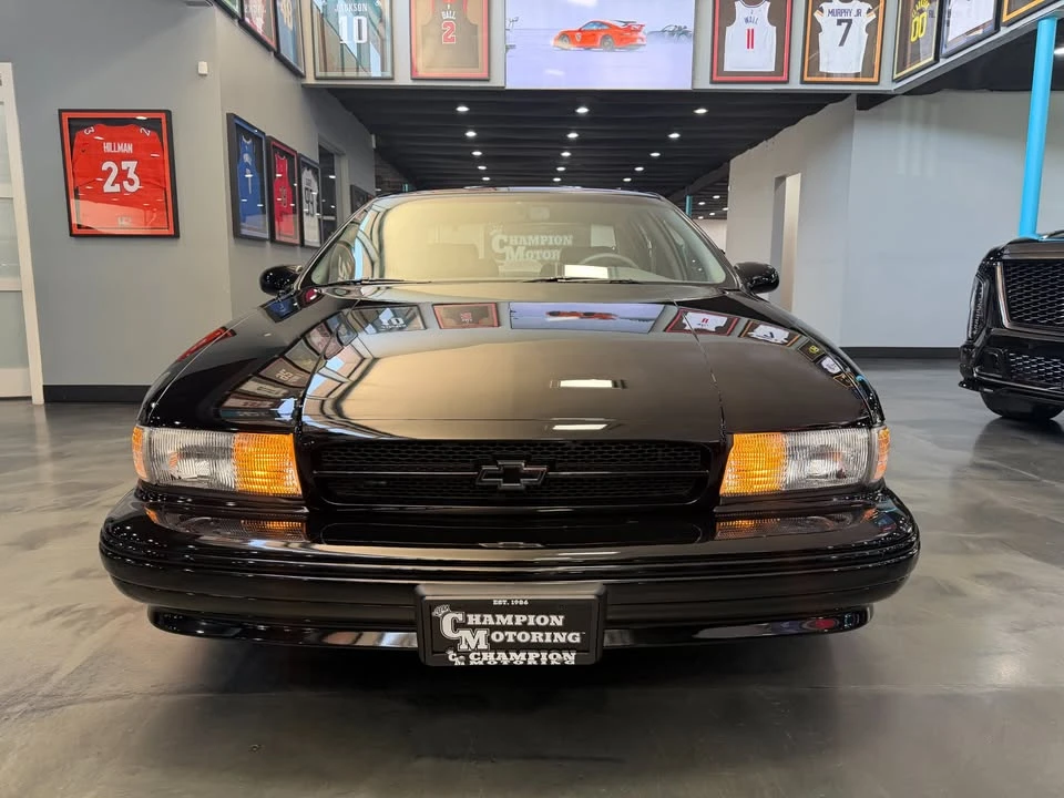 1995 Chevrolet Impala 7th Gen - Image 2 of 19