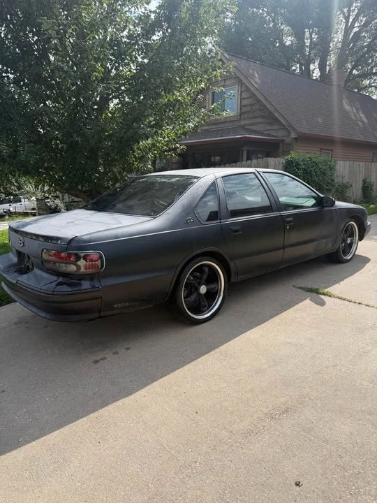 1995 Chevrolet Impala 7th Gen - Image 4 of 7