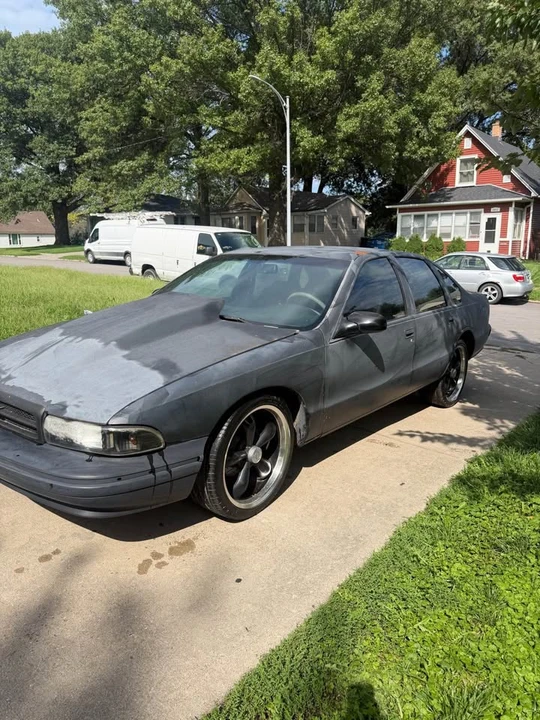 1995 Chevrolet Impala 7th Gen - Image 2 of 7