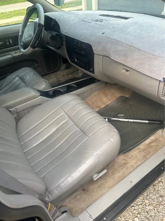 1995 Chevrolet Impala 7th Gen - Image 4 of 18