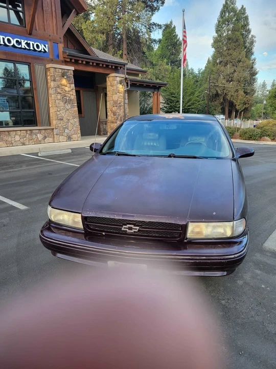 1995 Chevrolet Impala 7th Gen - Image 5 of 10