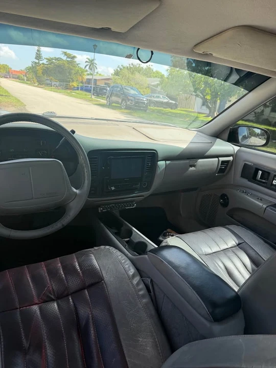 1995 Chevrolet Impala 7th Gen - Image 9 of 13