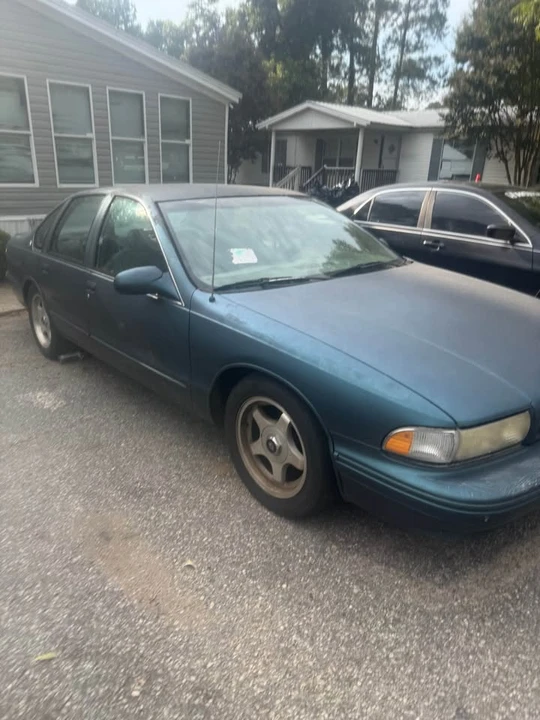 1995 Chevrolet Impala 7th Gen - Image 3 of 9