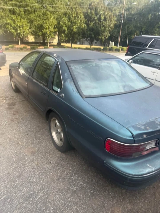 1995 Chevrolet Impala 7th Gen - Image 6 of 9