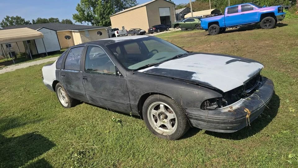 1995 Chevrolet Impala 7th Gen - Image 2 of 8
