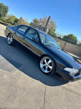 1995 Chevrolet Impala SS Sedan 4D
