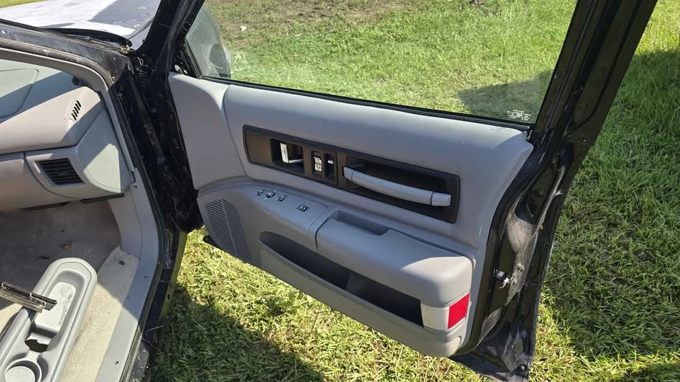 1995 Chevrolet Impala 7th Gen - Image 6 of 8