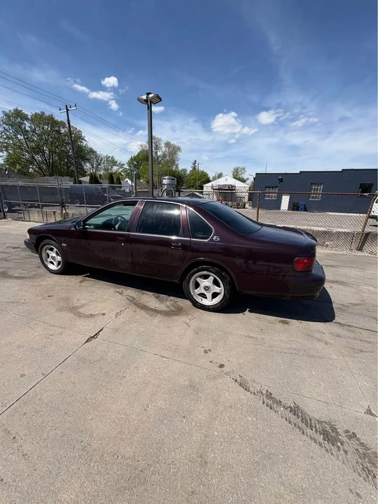 1995 Chevrolet Impala 7th Gen - Image 9 of 18