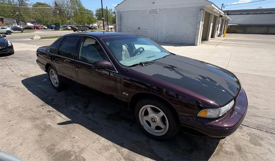 1995 Chevrolet Impala 7th Gen - Image 4 of 18